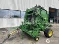 Presse à balles rondes John Deere 854 ROTOFLOW