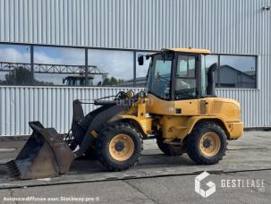 Chargeuse  Volvo L30G