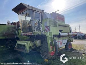 Moissonneuse-batteuse Claas DOMINATOR 86