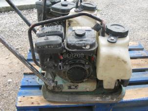 plaque vibrante compacteur MIKAZA MVC F60R-VAS