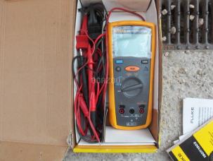 Testeur d'isolation FLUKE 1503 2 GO 500 VDC 1000 VDC 600 VAC