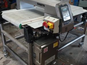 détecteur de métaux CEIA THS SDT40 avec convoyeur metal detector