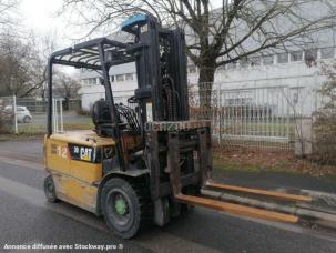  Caterpillar EP30K-PAC