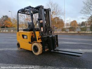  Caterpillar EP25K-PAC