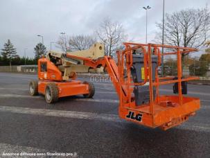 Nacelle automotrice JLG E450AJ