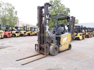  Caterpillar EP 25