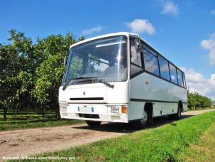 Autobus Renault Carrier