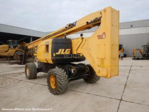 Nacelle automotrice JLG 800 AJ