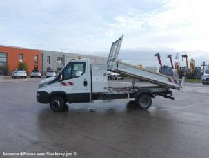 Benne basculante de chantier et de TP Iveco C35-14