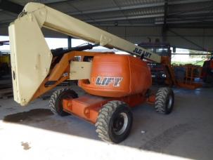 Nacelle automotrice JLG 600 AJ