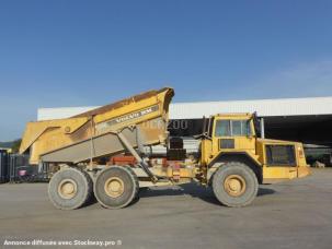 Tombereau articulé Volvo A 35 C