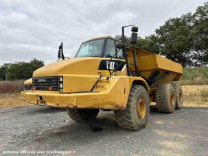 Tombereau articulé Caterpillar 740