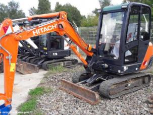 Mini-pelle Hitachi ZX27-3