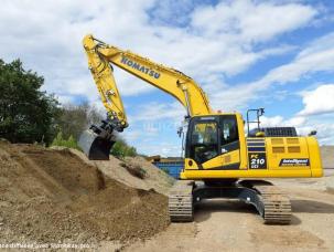 Pelle  Komatsu PC210LCi-11