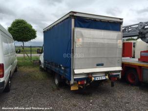 Fourgon bâché avec parois rigides Iveco Daily