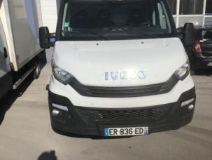 Fourgon avec parois et toit rigide Iveco Daily