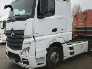 Pour semi-remorque Mercedes Actros