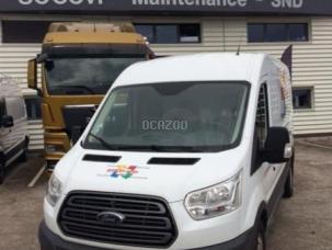 Fourgon avec parois et toit rigide Ford Transit