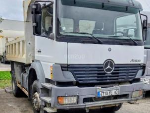 Benne basculante de chantier et de TP Mercedes Atego