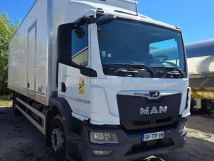 Fourgon avec parois et toit rigide MAN TGM