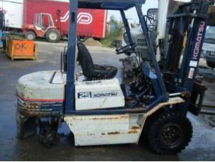 CHARIOT ELEVATEUR KOMATSU FD 25-11 POUR PIECES