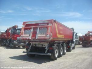 Benne basculante de chantier et de TP Schmitz Cargobull BENNE ALU  2008 38T 3 ESSIEUX SAF 1 ESSIEU RELEVABLE SUSPENSIONS AIR