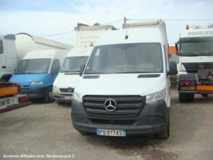 Fourgon avec parois et toit rigide Mercedes Sprinter