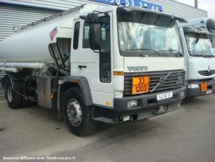 Citerne à hydrocarbures lourds Volvo FL