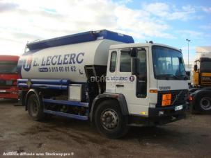 Citerne à hydrocarbures lourds Volvo FL