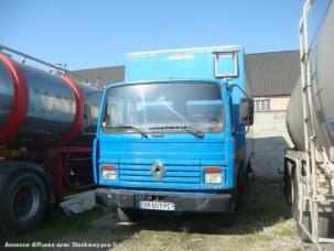 Fourgon avec parois et toit rigide Renault Gamme S