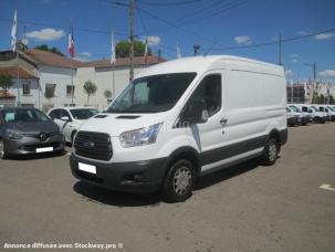 Fourgon avec parois et toit rigide Ford Transit