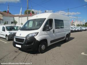 Fourgon avec parois et toit rigide Peugeot Boxer