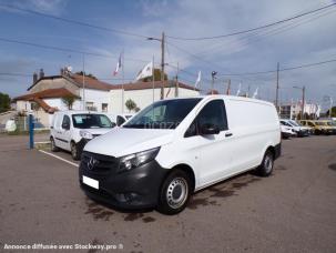 Fourgon avec parois et toit rigide Mercedes Vito