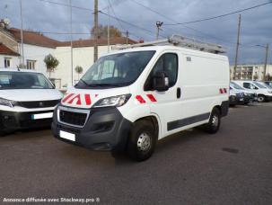 Fourgon avec parois et toit rigide Peugeot Boxer