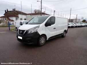 Fourgon avec parois et toit rigide Nissan NV300