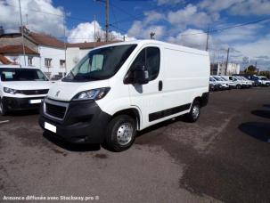 Fourgon avec parois et toit rigide Peugeot Boxer