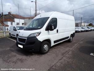 Fourgon avec parois et toit rigide Peugeot Boxer