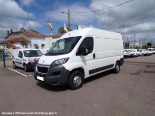 Fourgon avec parois et toit rigide Peugeot Boxer