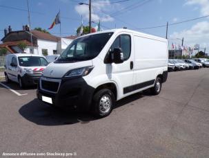 Fourgon avec parois et toit rigide Peugeot Boxer