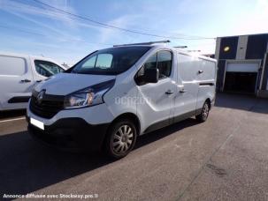 Fourgon avec parois et toit rigide Renault Trafic