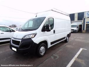 Fourgon avec parois et toit rigide Peugeot Boxer