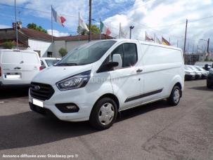 Fourgon avec parois et toit rigide Ford transit cutom