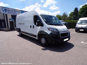 Fourgon avec parois et toit rigide Peugeot Boxer