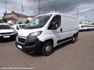 Fourgon avec parois et toit rigide Peugeot Boxer