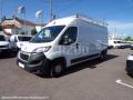 Fourgon avec parois et toit rigide Peugeot Boxer