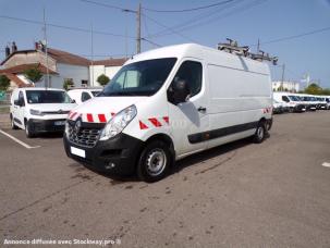 Fourgon avec parois et toit rigide Renault Master