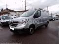 Fourgon avec parois et toit rigide Renault Trafic