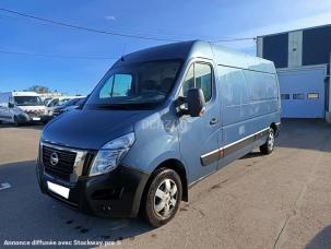 Fourgon avec parois et toit rigide Nissan Interstar