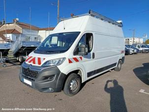 Fourgon avec parois et toit rigide Citroën Jumper