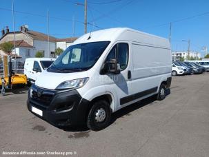 Fourgon avec parois et toit rigide Opel Movano